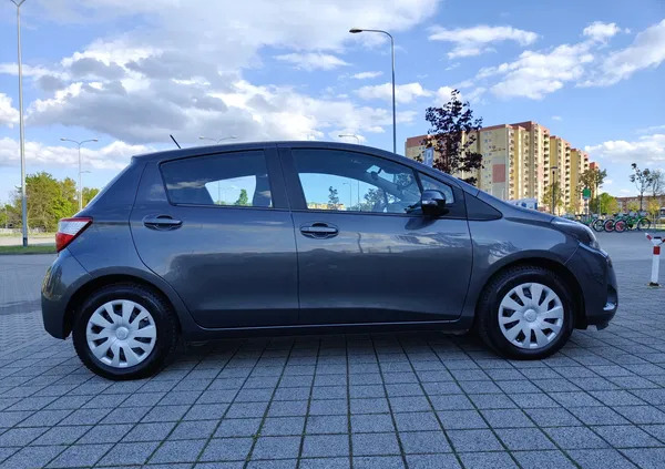 Toyota Yaris cena 36400 przebieg: 111700, rok produkcji 2020 z Szczecin małe 56